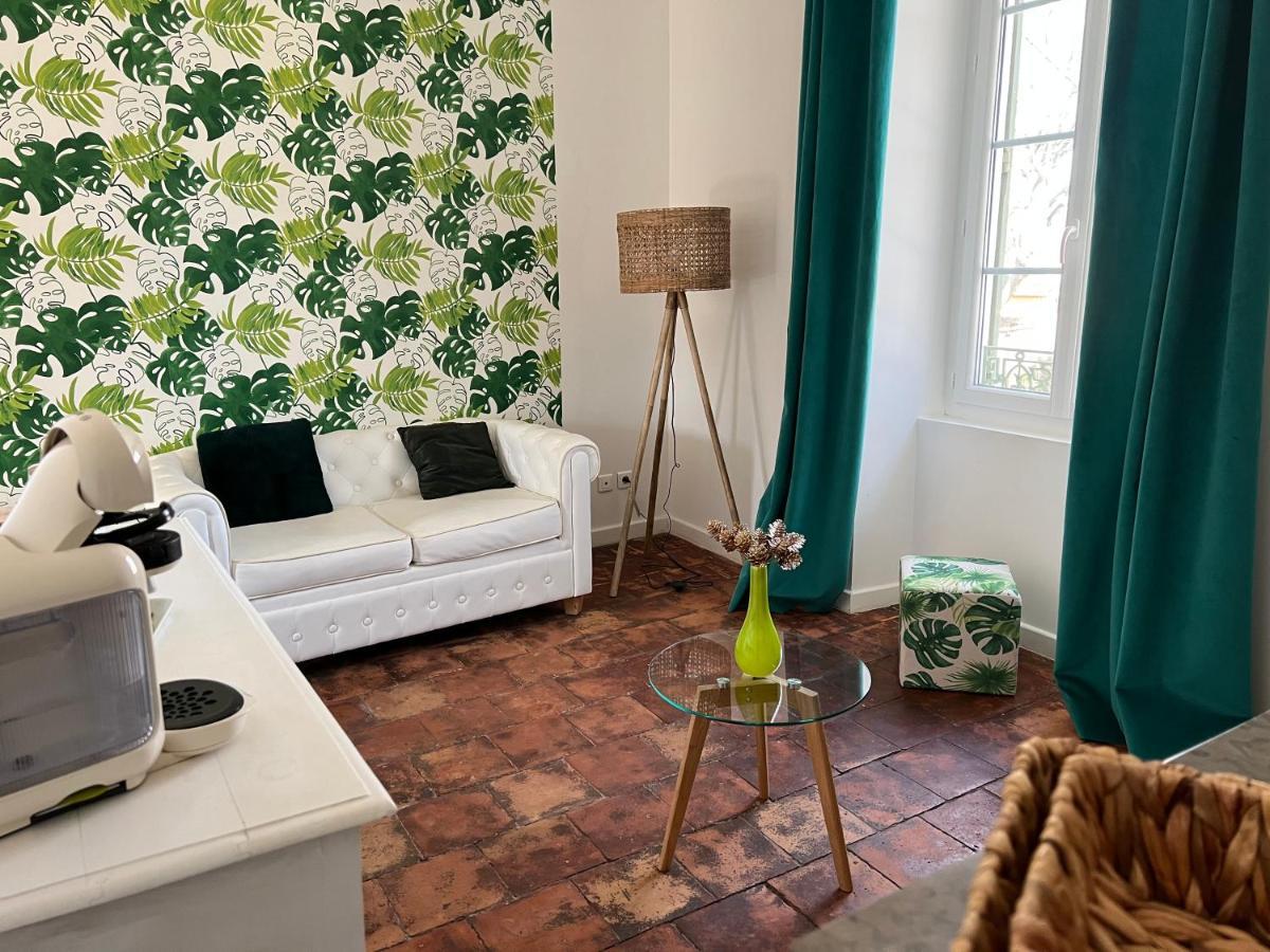 Effets Personnels Orange (Vaucluse) Exterior foto