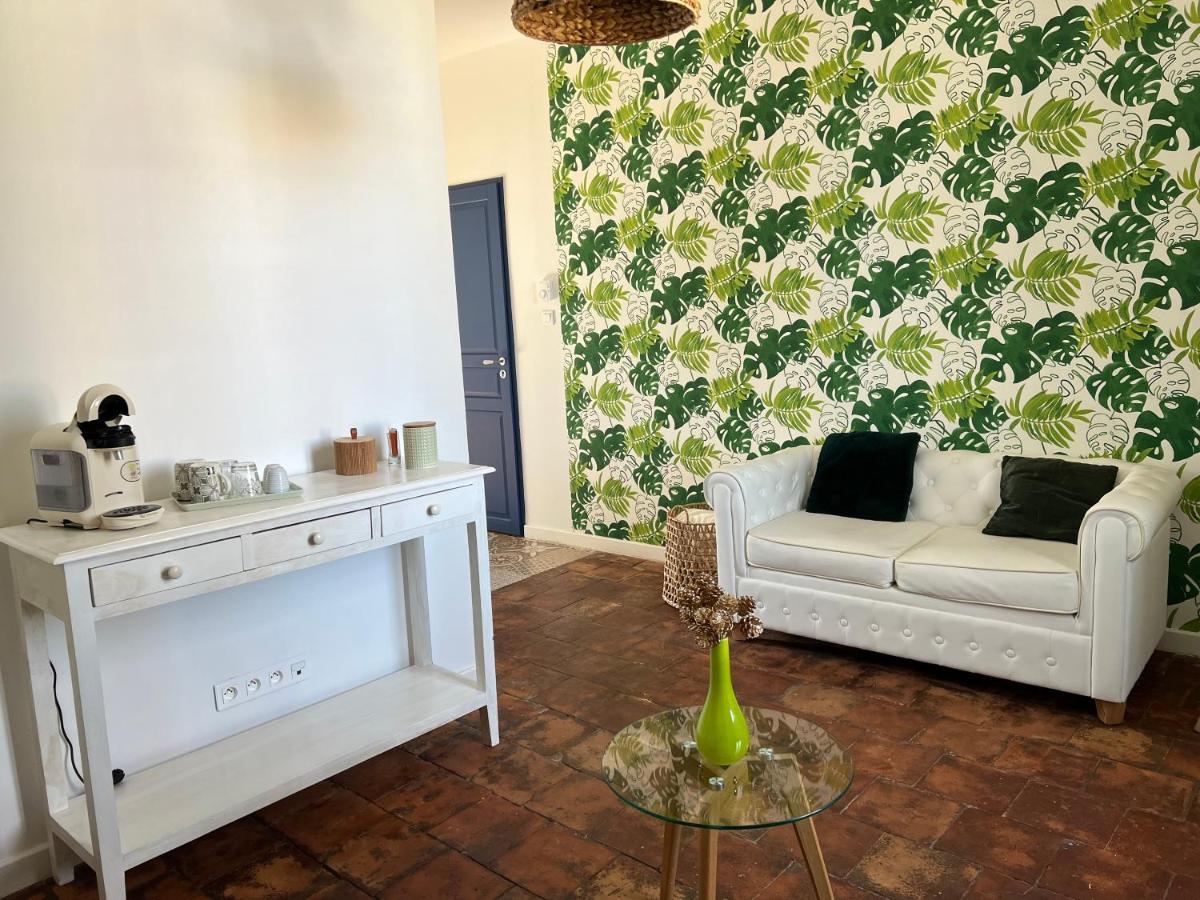 Effets Personnels Orange (Vaucluse) Exterior foto